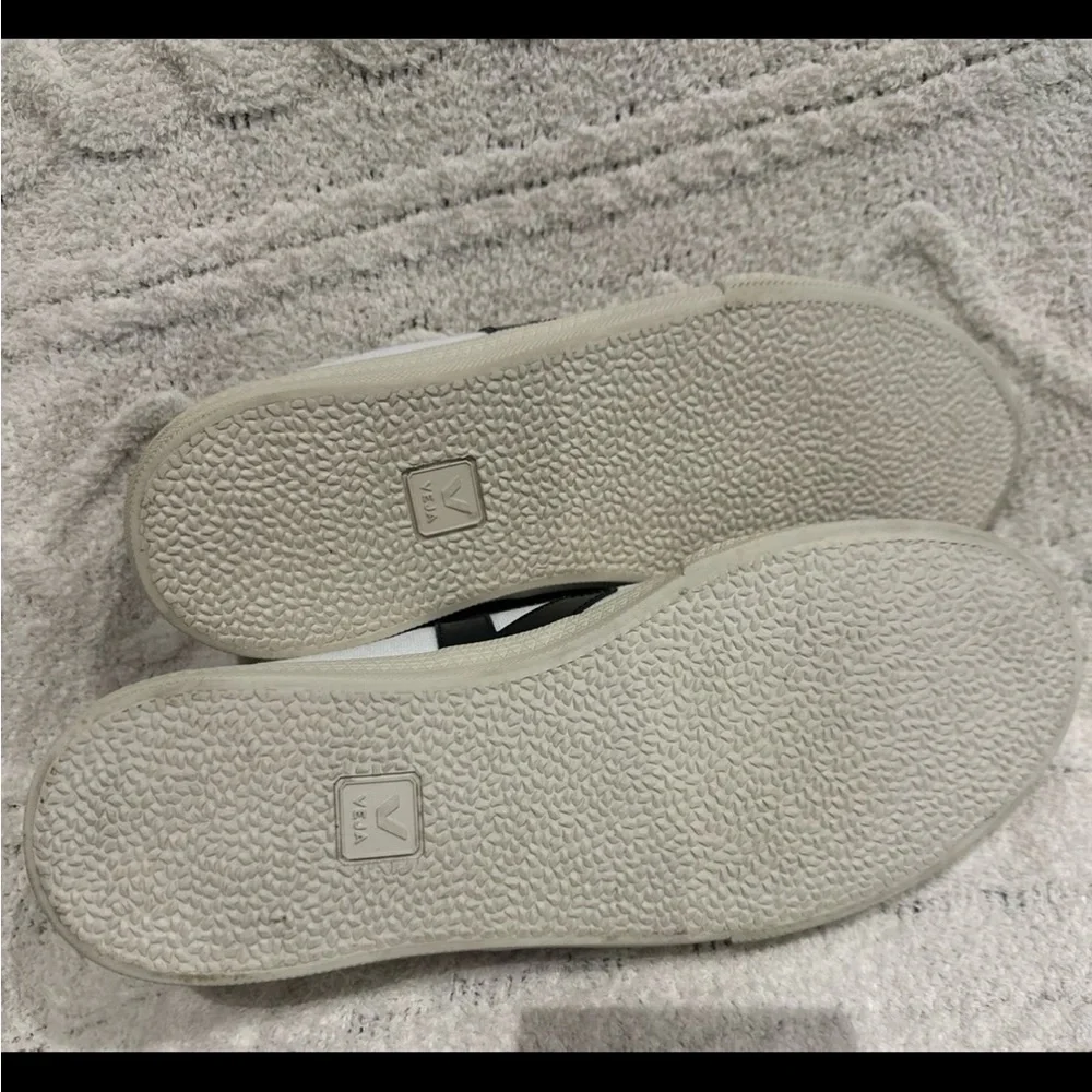 Veja volley canvas sneakers - Picture 6 of 7